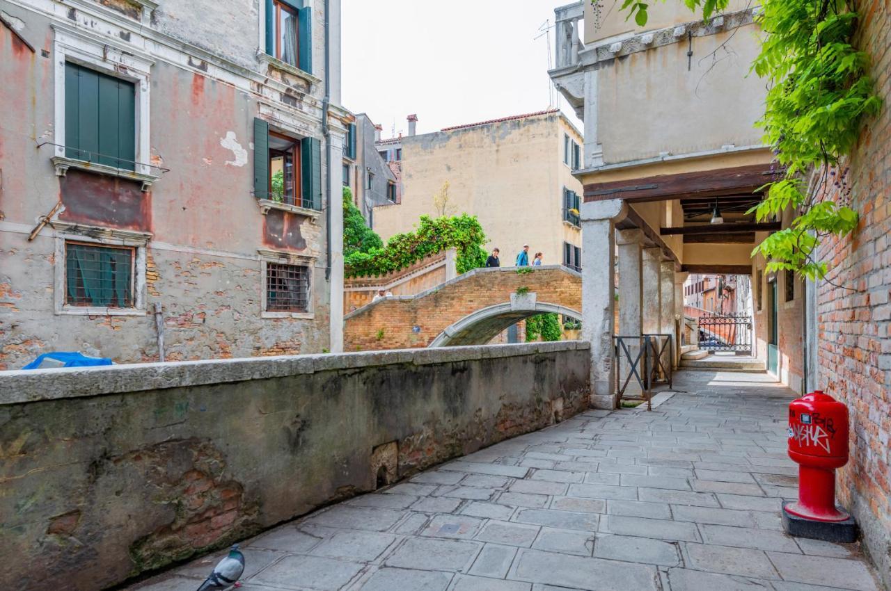 Cannaregio Romantic View Apartment Венеция Екстериор снимка