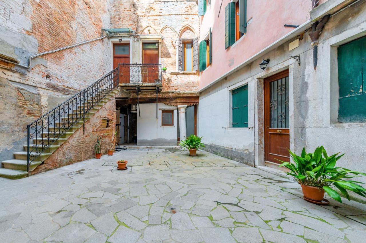 Cannaregio Romantic View Apartment Венеция Екстериор снимка